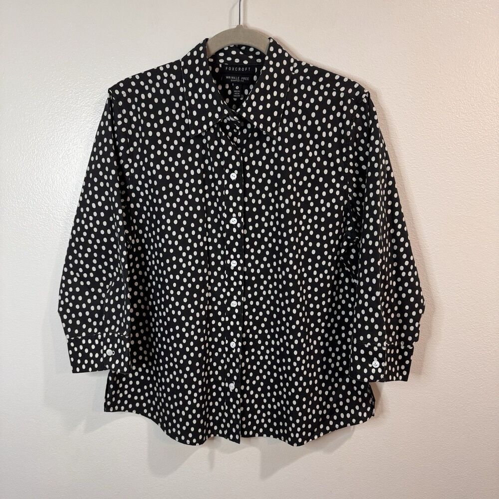 Foxcroft Shirt Blouse 10 Button Front Wrinkle Free Polka Dot Black White Shaped